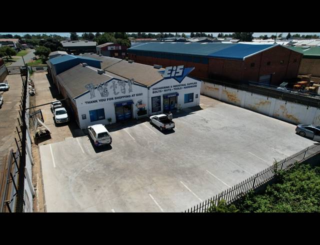 1,300M² FACTORY TO LET IN ALRODE SOUTH